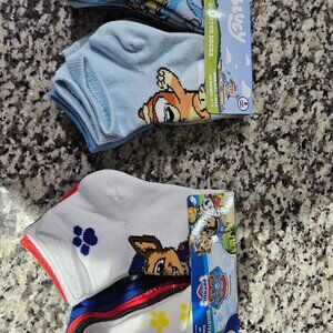 16 pair of new kids socks size 4 to 7